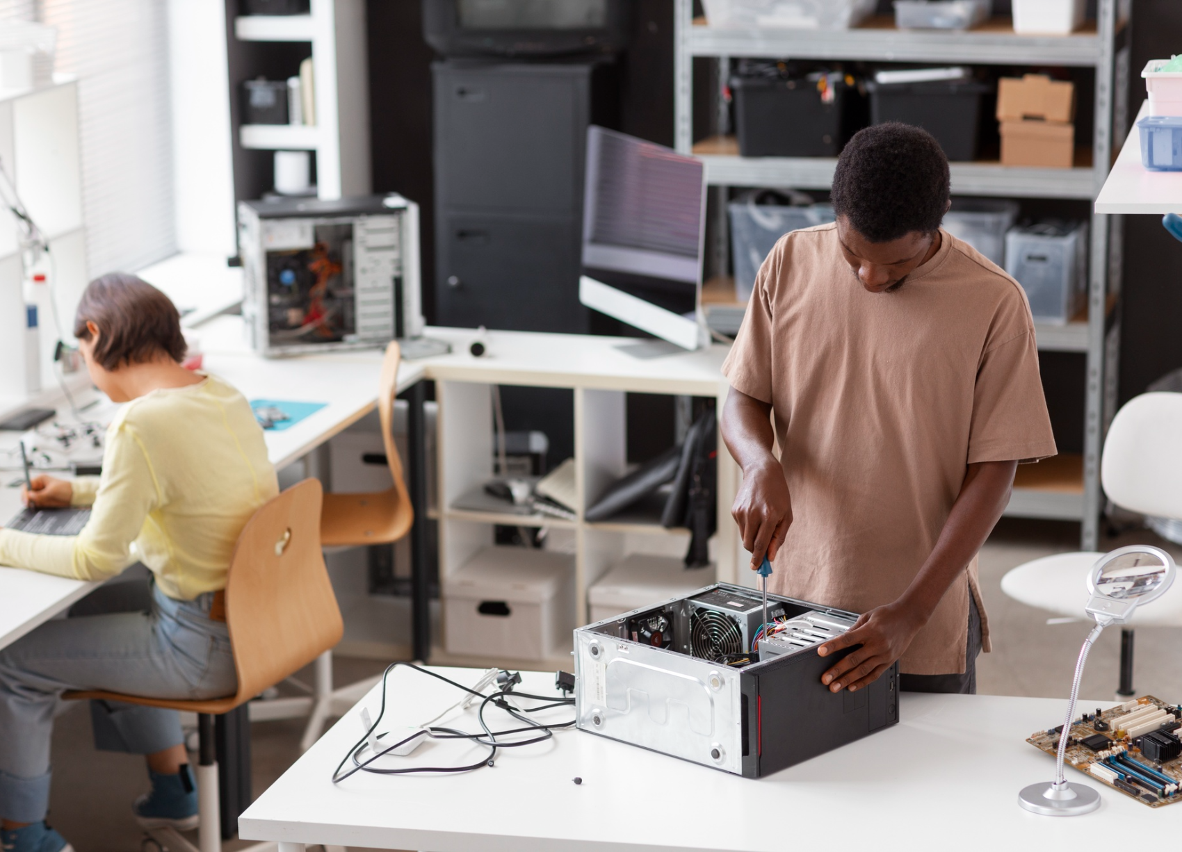 Shop Guide to Refurbished Computers and IT Gear